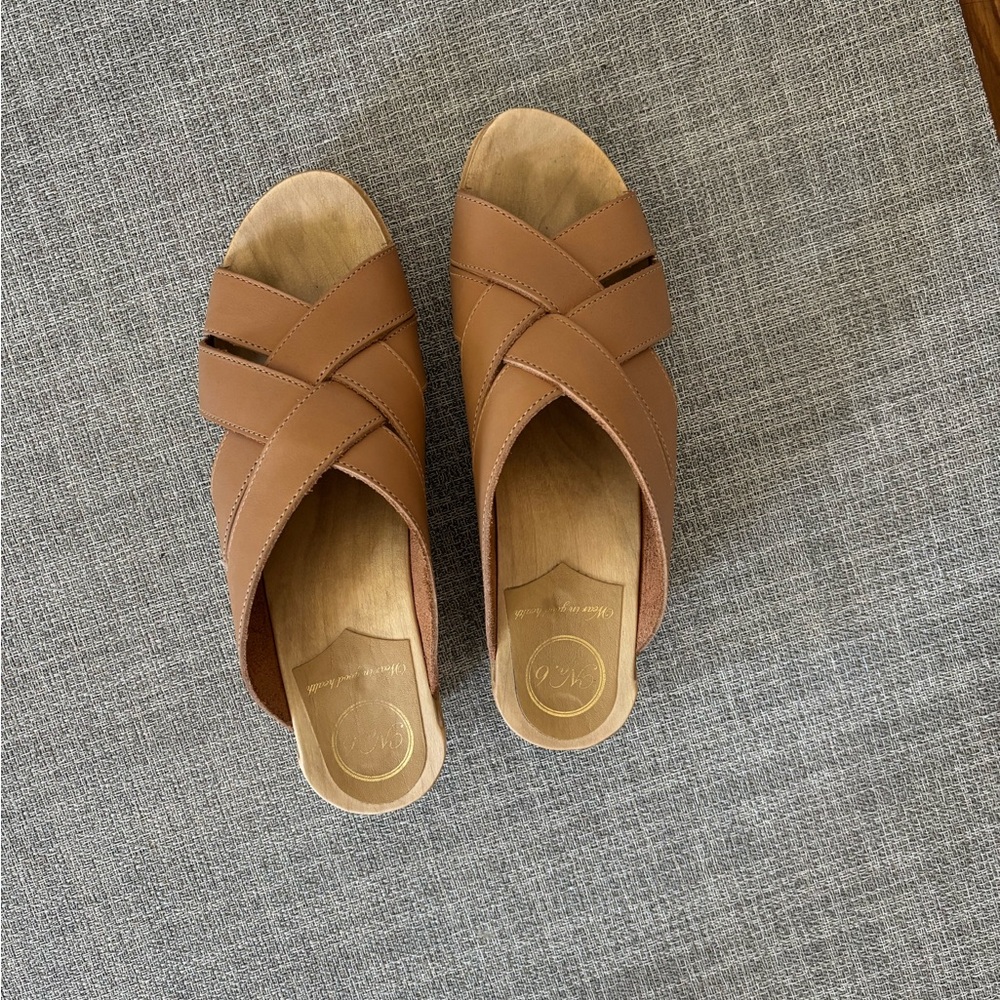 No. 6 Tan Leather Clogs 43/US 11